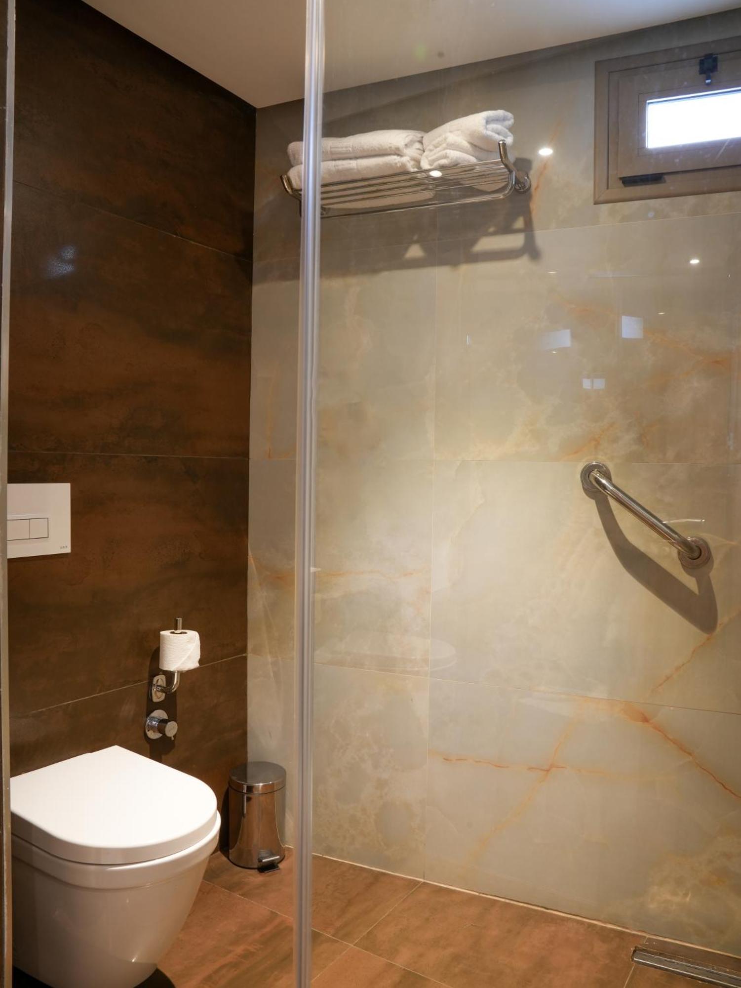 First Suites Hôtel NEW OPENING Rabat Buitenkant foto
